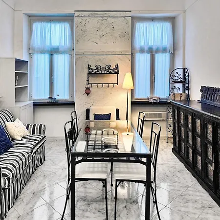 Flat Steps From San Siro Church & Ariston Theatre 公寓 *