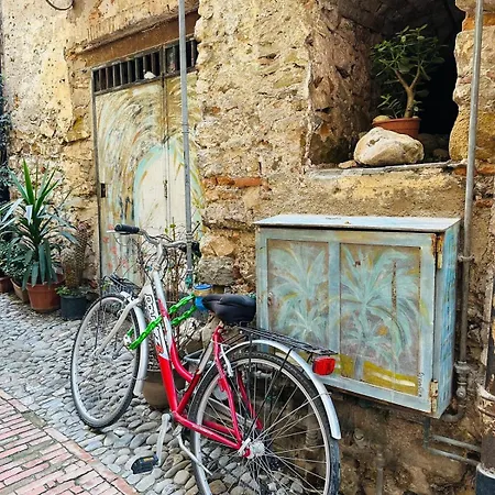 Flat Steps From San Siro Church & Ariston Theatre * Санремо