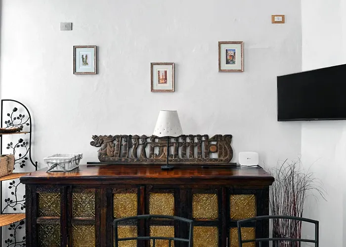 Апартаменты Flat Steps From San Siro Church & Ariston Theatre *