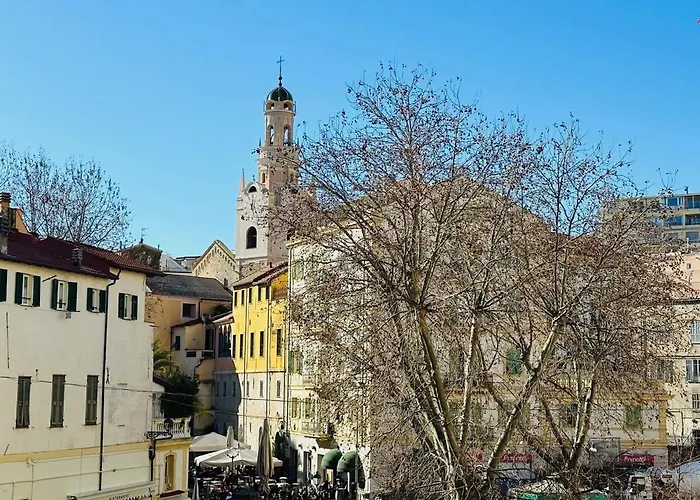 Апартаменты Flat Steps From San Siro Church & Ariston Theatre *