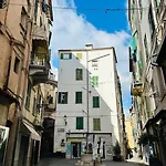 Flat Steps From San Siro Church & Ariston Theatre شقة