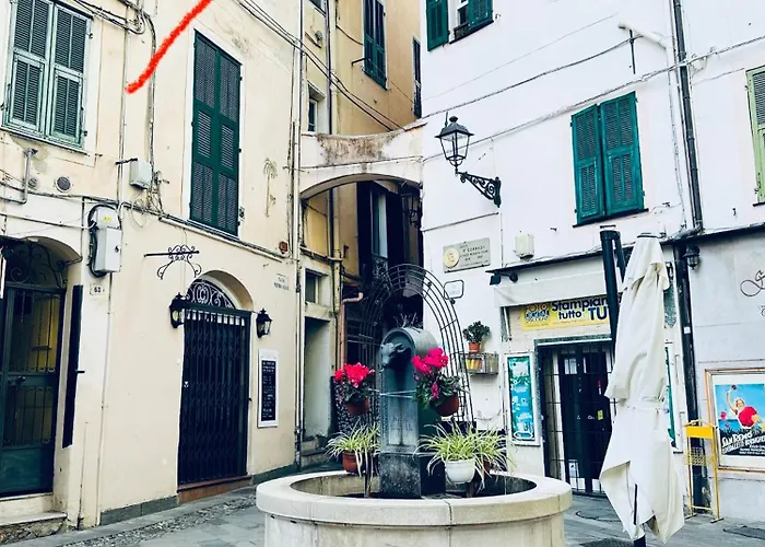 Flat Steps From San Siro Church & Ariston Theatre Apartment
